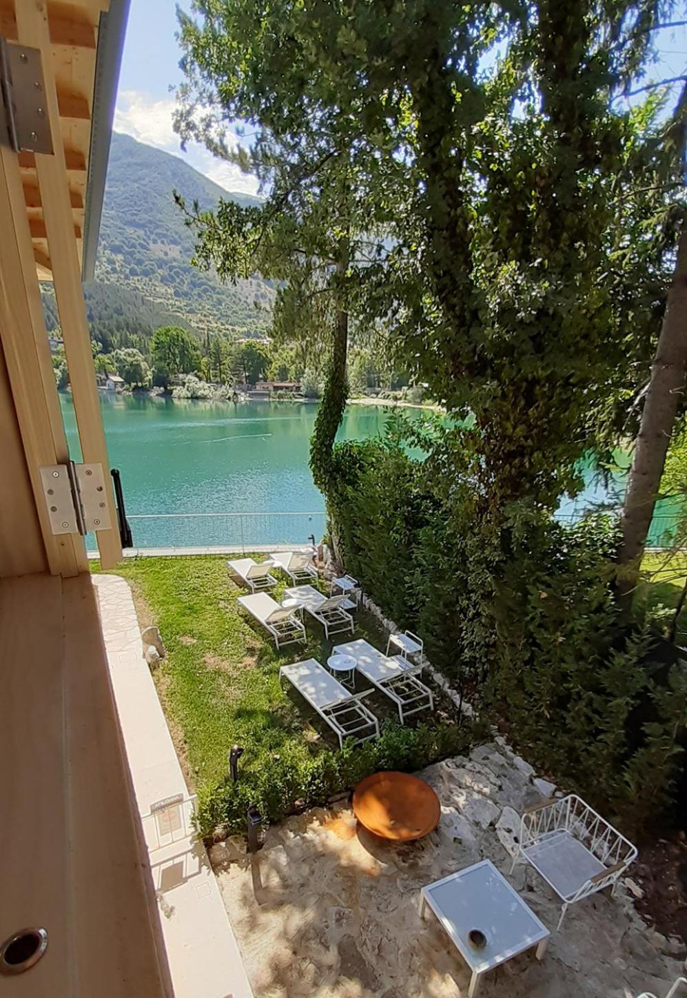 La Presentosa Sul Lago Villalago Exterior photo