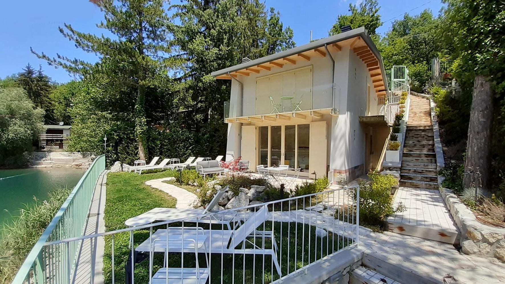 La Presentosa Sul Lago Villalago Exterior photo